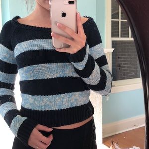 Navy and light blue AE Knitted Sweater!